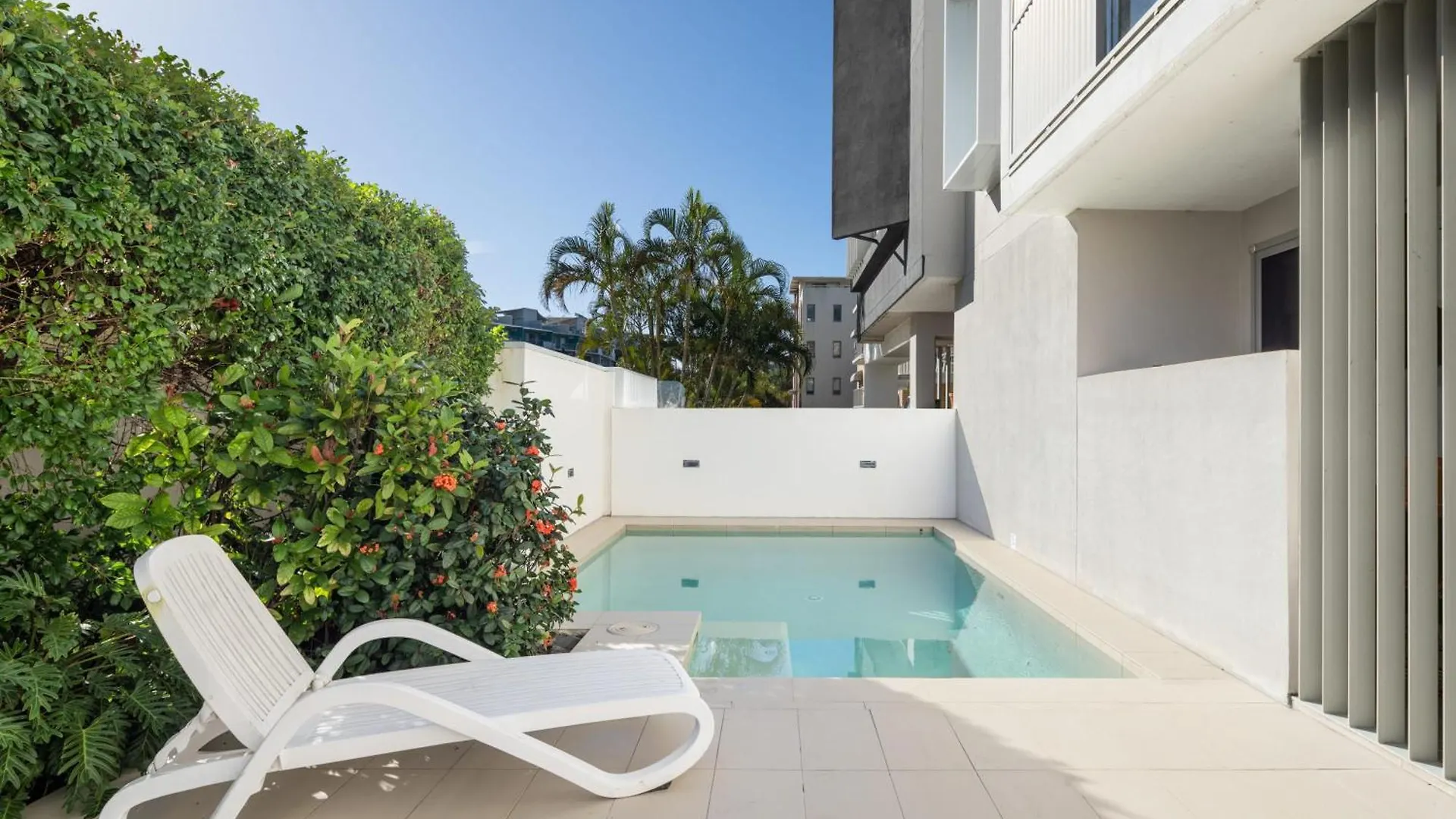 Azure Oceanside Apartment At Kings Beach Caloundra Australië
