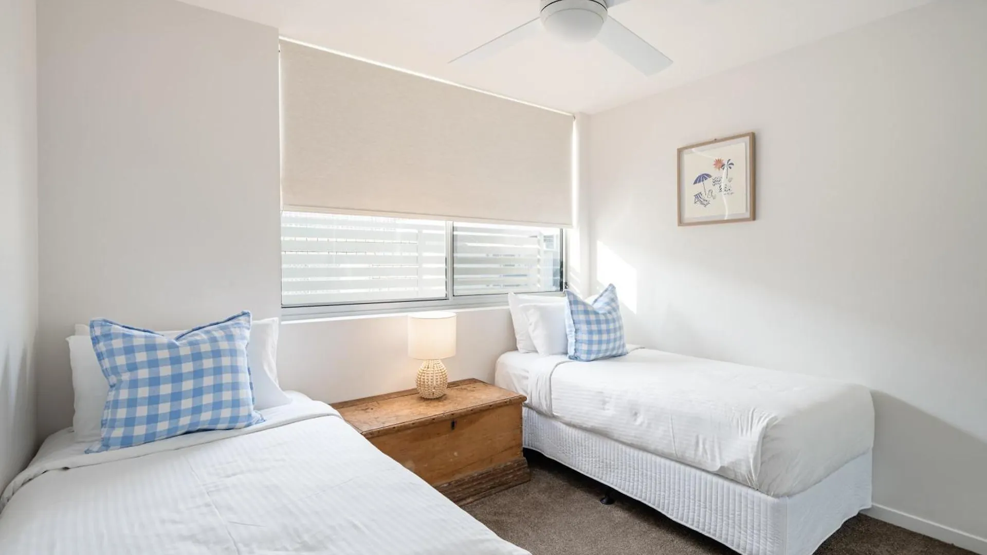 Azure Oceanside Apartment At Kings Beach Caloundra 0*,  Australië